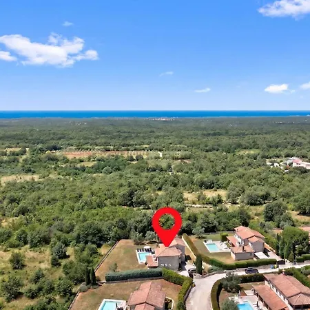 Leoleni With Heated Pool I Istria Villa *