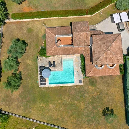 Leoleni With Heated Pool I Istria Villa *