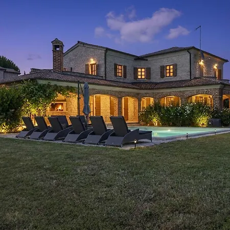Villa Leoleni With Heated Pool I Istria *