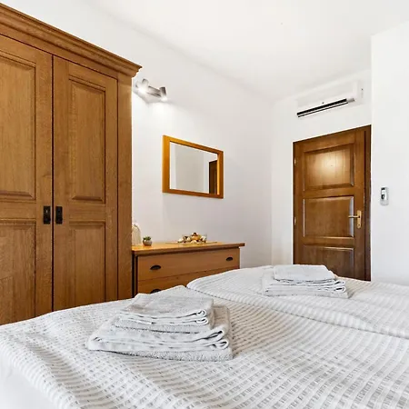 Villa Leoleni With Heated Pool I Istria